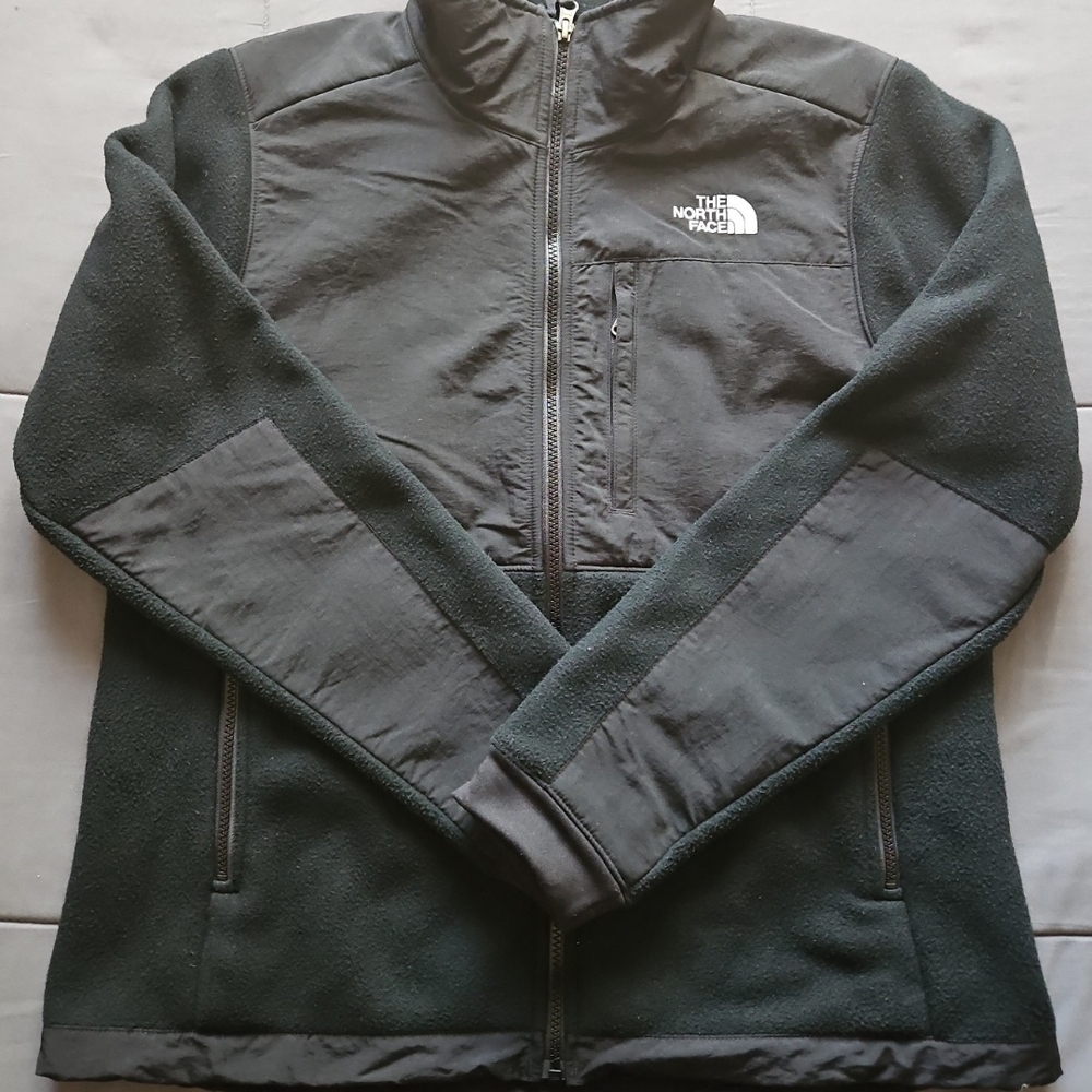The North Face Men's Dark Gray Performance Jacket
